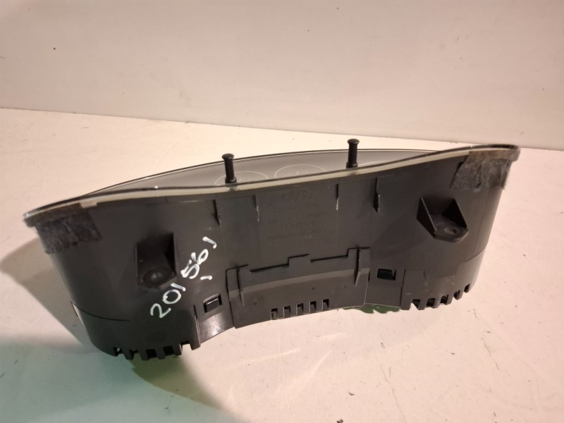 Recambio de cuadro instrumentos para audi a3 (8p1) bls referencia OEM IAM 8P0920930R  