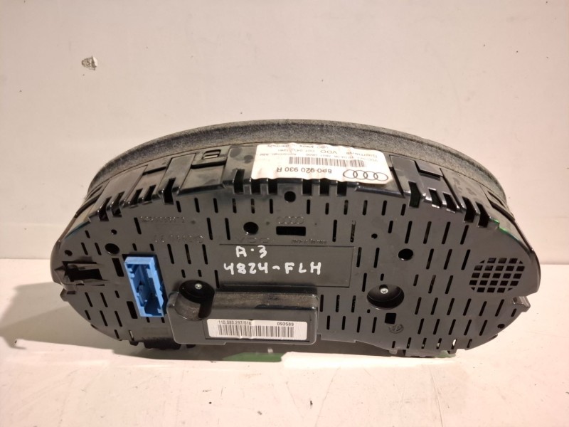 Recambio de cuadro instrumentos para audi a3 (8p1) bls referencia OEM IAM 8P0920930R  