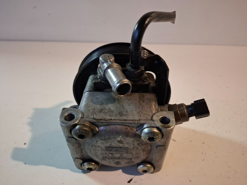 Recambio de bomba direccion para volvo c30 b4164s3 referencia OEM IAM   