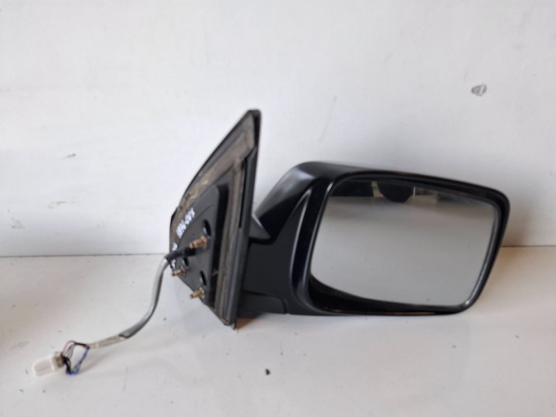 Recambio de retrovisor derecho para nissan x-trail (t30) yd22 referencia OEM IAM   