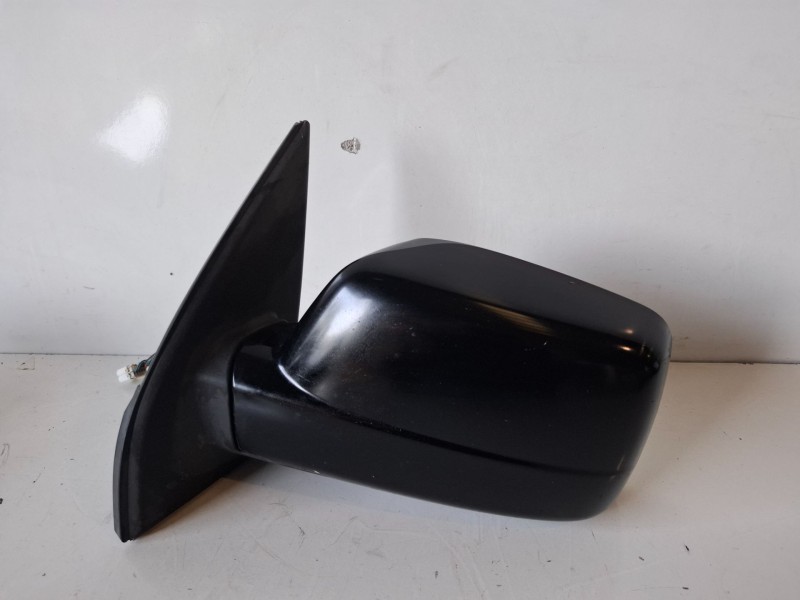 Recambio de retrovisor izquierdo para nissan x-trail (t30) yd22 referencia OEM IAM   