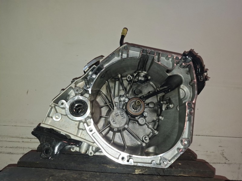 Recambio de caja cambios para renault captur i h5hb470 referencia OEM IAM TL4359  