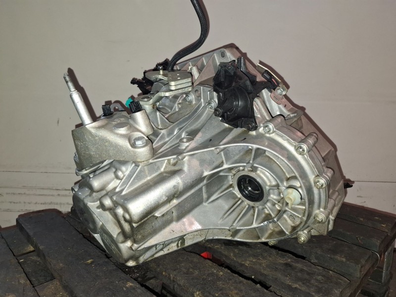 Recambio de caja cambios para renault captur i h5hb470 referencia OEM IAM TL4359  