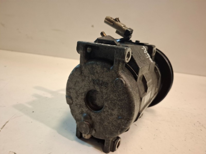 Recambio de compresor aire acondicionado para chrysler voyager (rg) edz referencia OEM IAM MC4472243443  