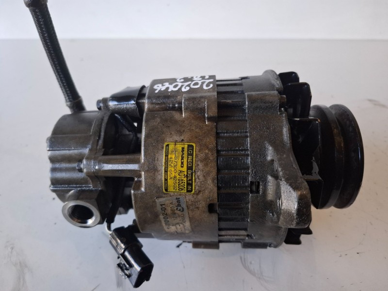 Recambio de alternador para mitsubishi galloper (hyundai)(02.1998) d4bh referencia OEM IAM 3730042502  