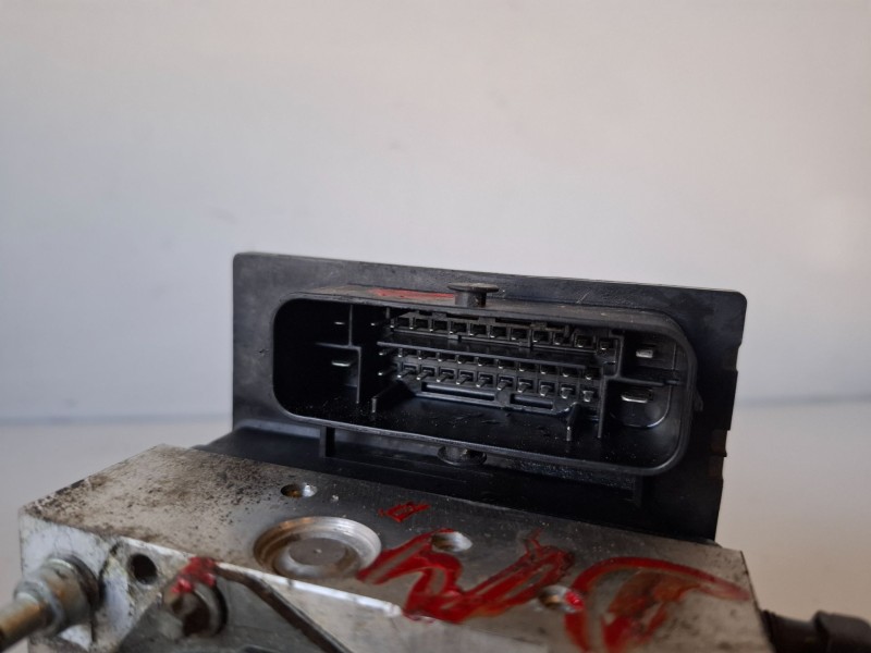Recambio de abs para hyundai i20 (pb) d4fc referencia OEM IAM 0265238004  