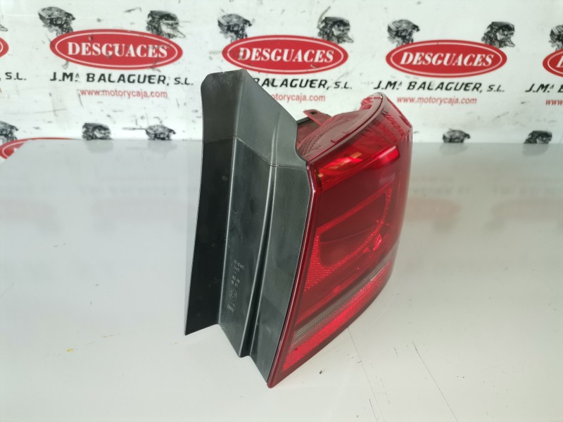 Recambio de piloto trasero derecho para volkswagen passat berlina (362) cffb referencia OEM IAM 3AE945096F  