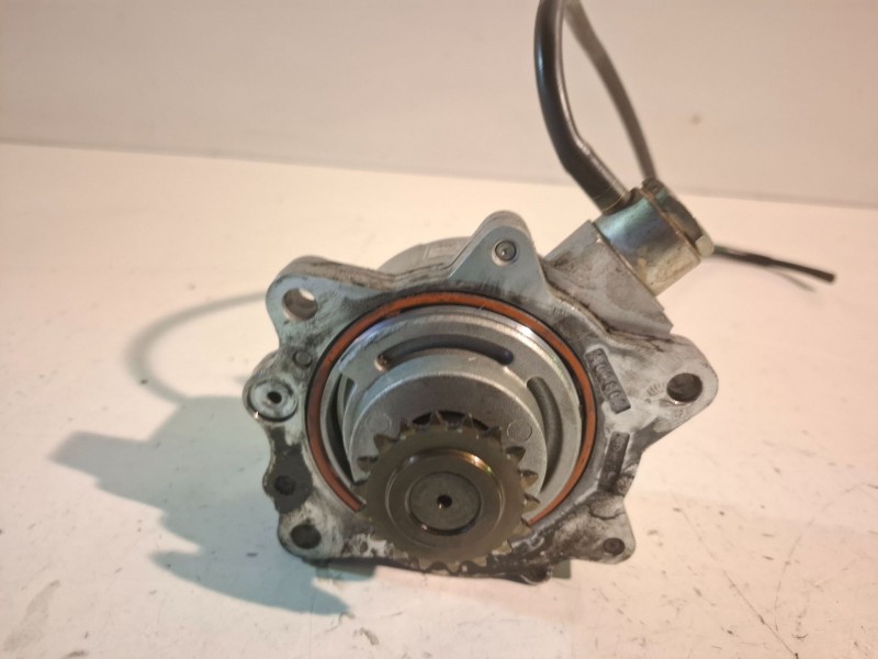 Recambio de depresor freno / bomba vacio para nissan x-trail (t30) yd22 referencia OEM IAM 14650AD200  