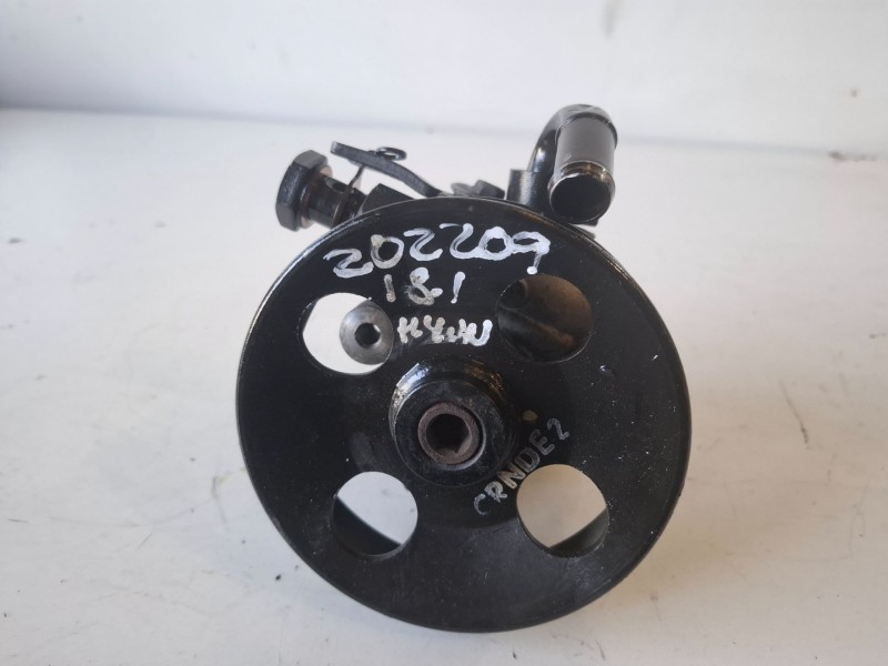 Recambio de bomba direccion para hyundai sonata (nf) d4ea referencia OEM IAM 571003K200  