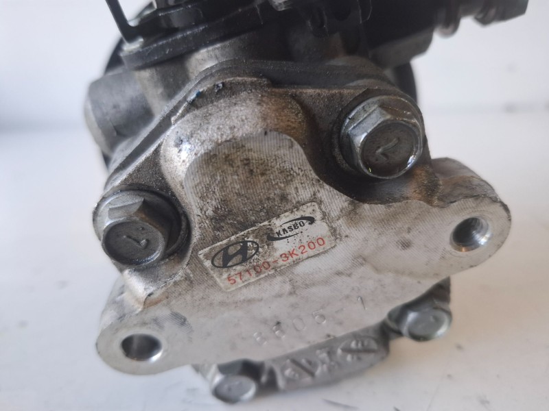 Recambio de bomba direccion para hyundai sonata (nf) d4ea referencia OEM IAM 571003K200  