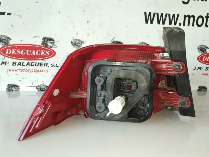 Recambio de piloto trasero derecho para volkswagen passat berlina (362) cffb referencia OEM IAM 3AE945096F  