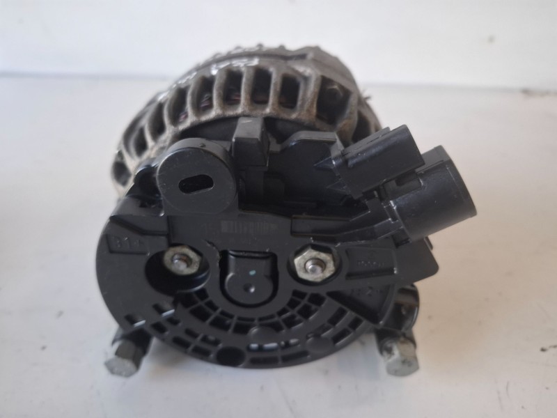 Recambio de alternador para citroen c4 picasso 9hy referencia OEM IAM 0124525035  