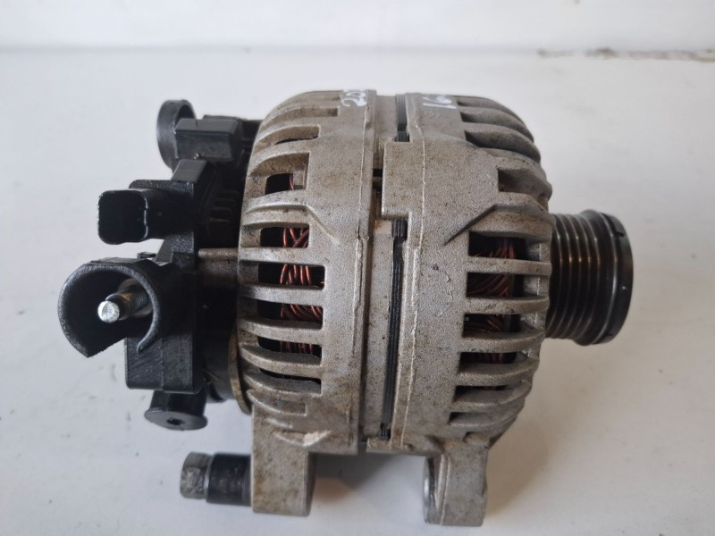 Recambio de alternador para peugeot partner tepee 9hw referencia OEM IAM   