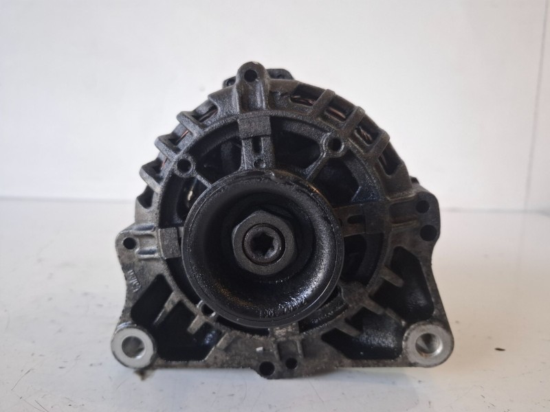 Recambio de alternador para citroen xsara picasso nfv referencia OEM IAM 9642880180  