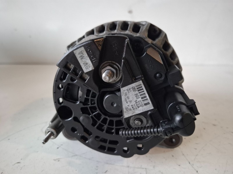 Recambio de alternador para seat leon (1p1) bxe referencia OEM IAM 06F903023F  