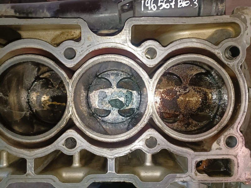 Recambio de bloque para peugeot 5008 5f05 referencia OEM IAM 5F05  