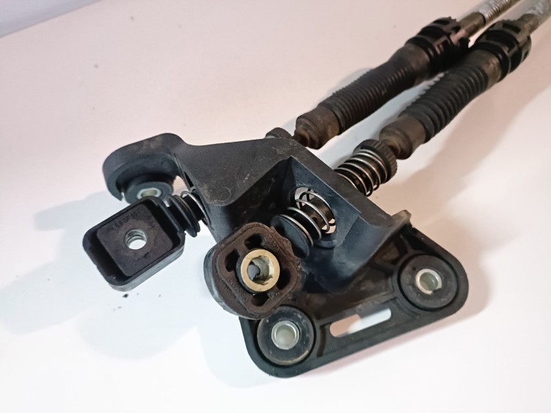 Recambio de palanca cambio para seat leon (1p1) bkd referencia OEM IAM 1K0711049BM  