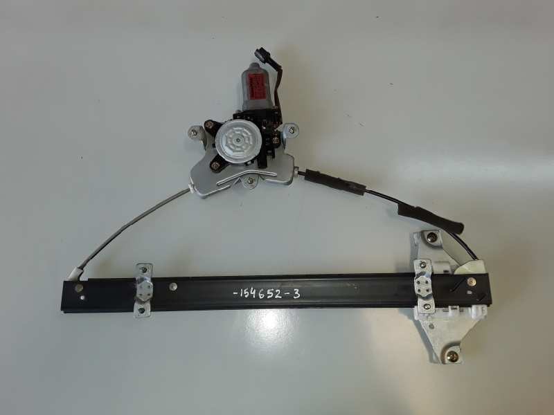 Recambio de elevalunas trasero derecho para ssangyong rexton d27dt referencia OEM IAM 8810008011RH  