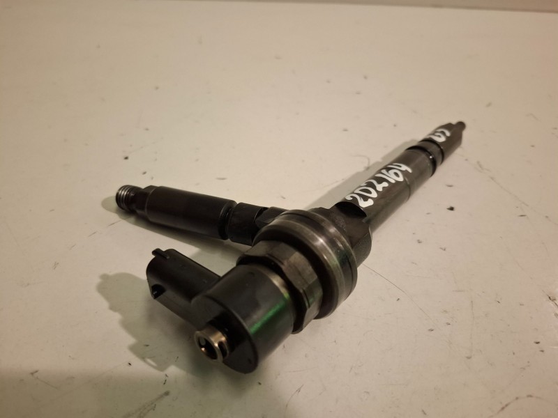 Recambio de inyector para opel astra h gtc z17dth referencia OEM IAM 0445110175  