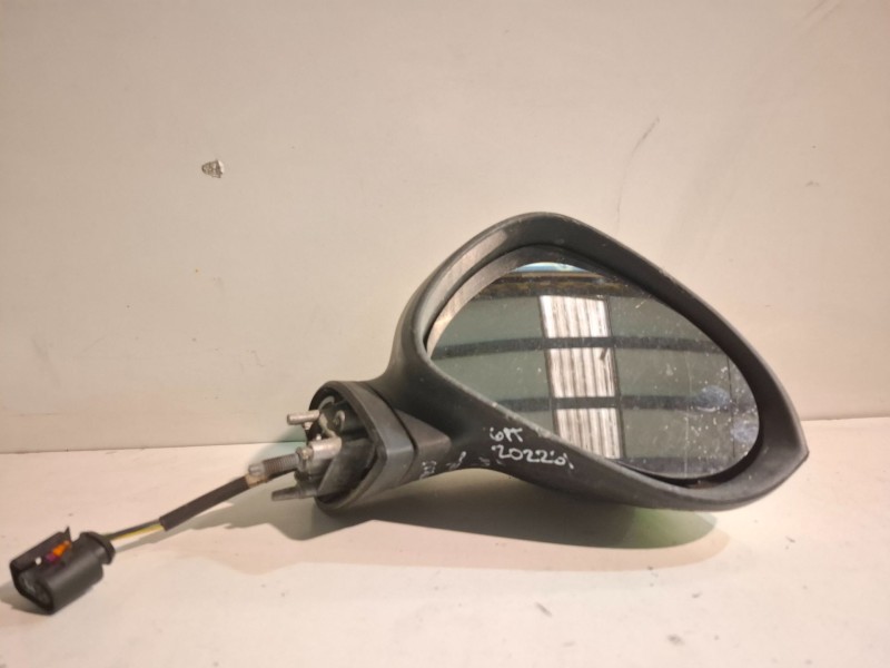 Recambio de retrovisor derecho para seat leon (1p1) cayc referencia OEM IAM   