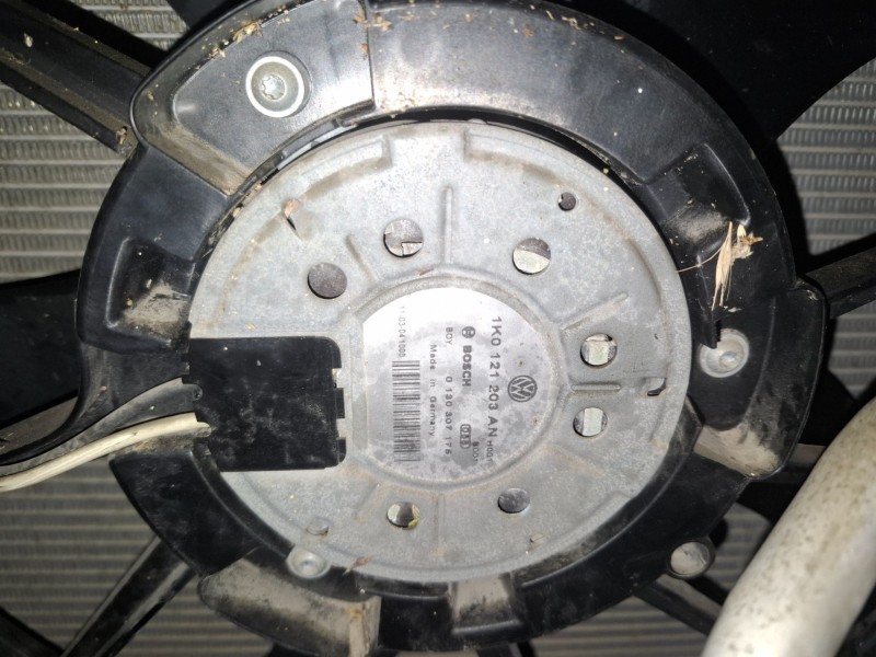 Recambio de electroventilador para seat leon (1p1) cayc referencia OEM IAM 1K0121203AN  