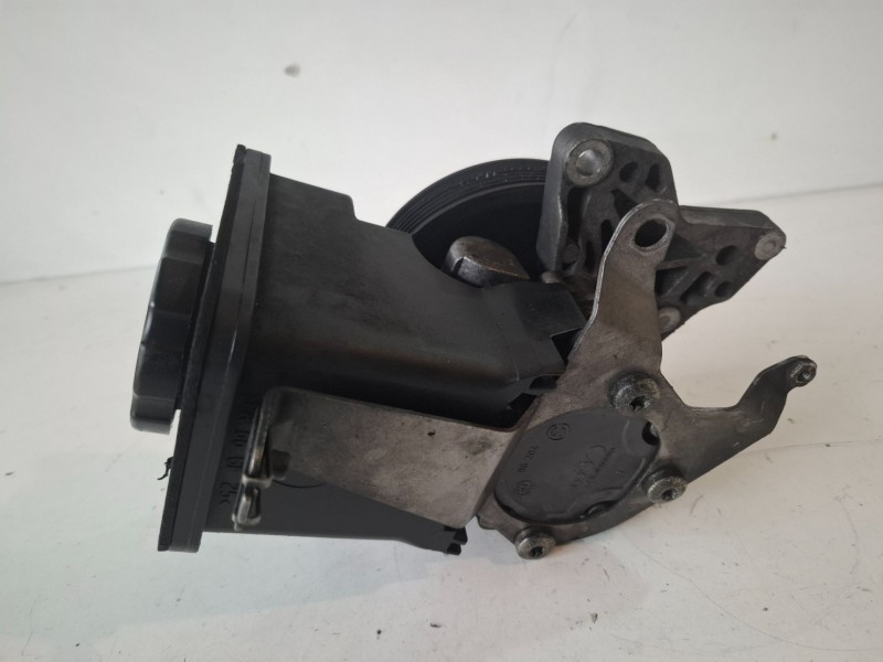 Recambio de bomba direccion para bmw serie 5 berlina (e60) 306d2 referencia OEM IAM   