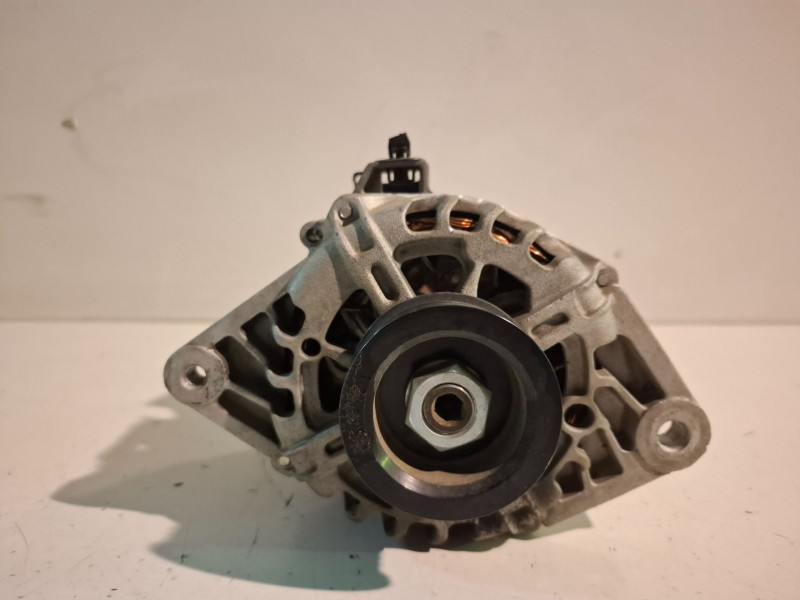 Recambio de alternador para hyundai i30 (fd) g4fa referencia OEM IAM   