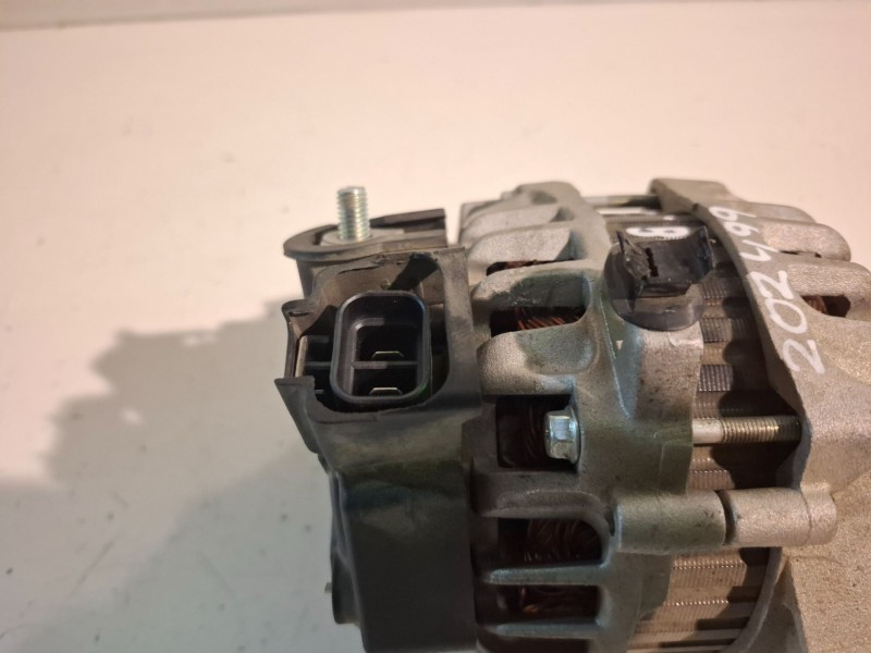 Recambio de alternador para hyundai i30 (fd) g4fa referencia OEM IAM   