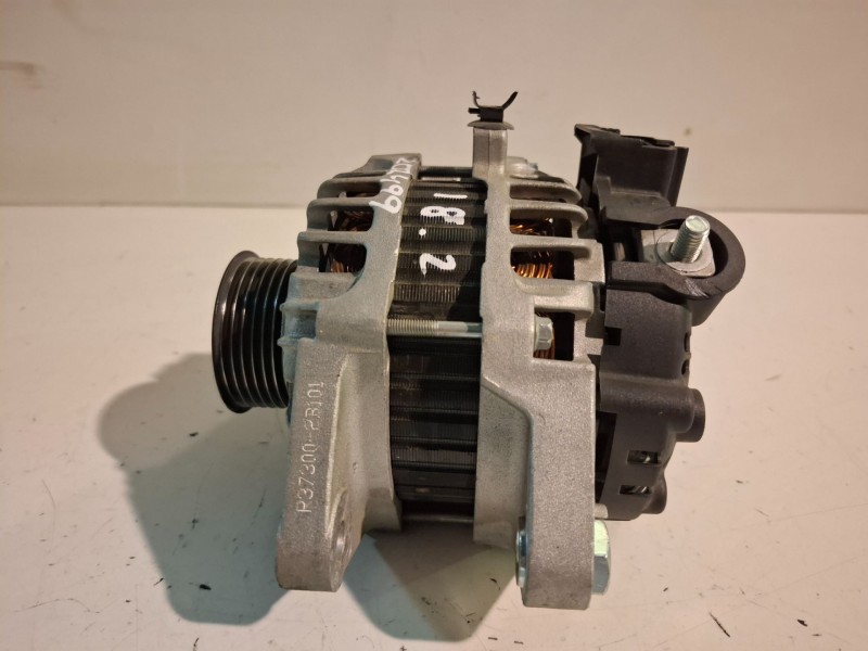 Recambio de alternador para hyundai i30 (fd) g4fa referencia OEM IAM   