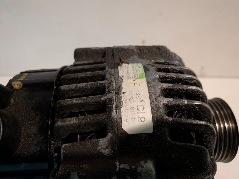 Recambio de alternador para citroen saxo kfw referencia OEM IAM 9638276380  
