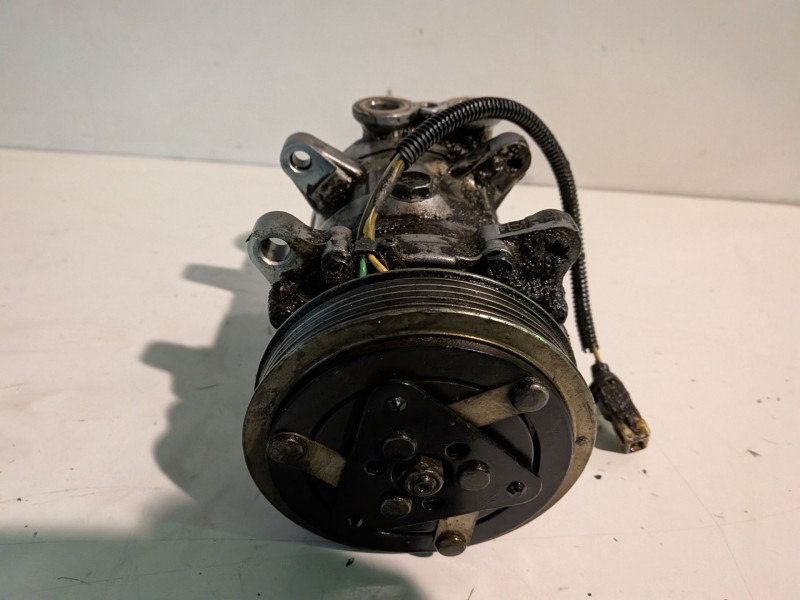 Recambio de compresor aire acondicionado para citroen saxo kfw referencia OEM IAM 1431F  