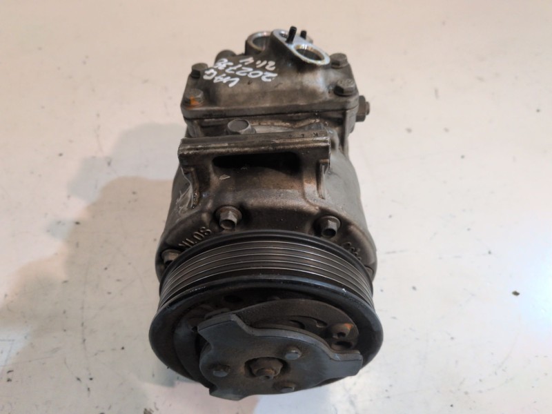 Recambio de compresor aire acondicionado para skoda octavia berlina (1z3) bjb referencia OEM IAM 811057002  