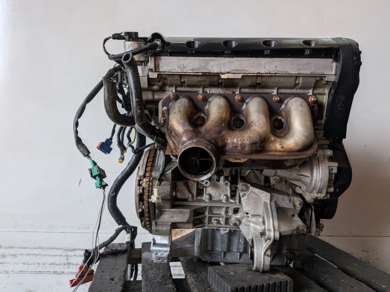Recambio de motor completo para citroen xsara picasso 6fz referencia OEM IAM 6FZ  