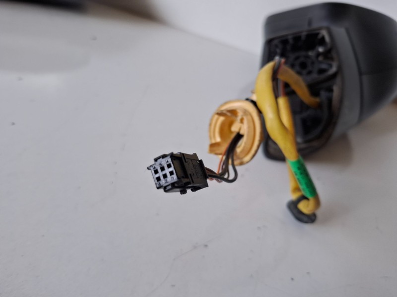Recambio de retrovisor izquierdo para peugeot 308 sw 9hz referencia OEM IAM   