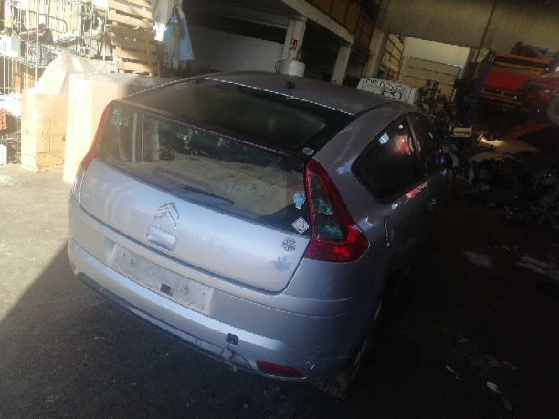 citroen c4 berlina del año 2004