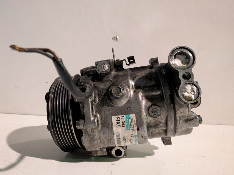 Recambio de compresor aire acondicionado para fiat iii fiorino (225) 199a2000 referencia OEM IAM 51803075  