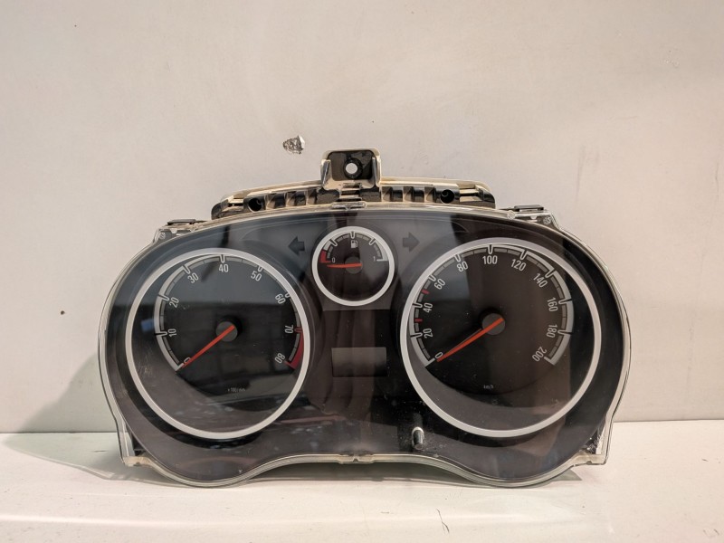 Recambio de cuadro instrumentos para opel corsa d z14xep referencia OEM IAM P0013285375  