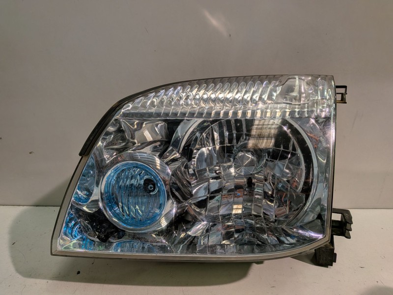 Recambio de faro izquierdo para nissan x-trail (t30) yd22 referencia OEM IAM   