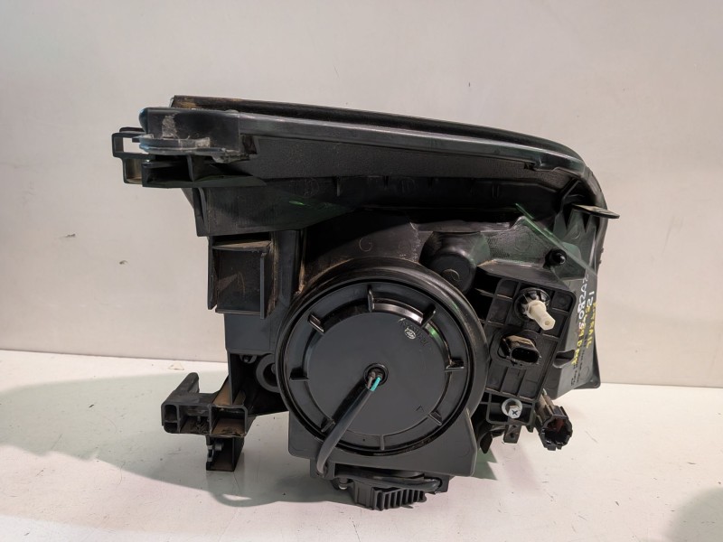 Recambio de faro izquierdo para nissan x-trail (t30) yd22 referencia OEM IAM   