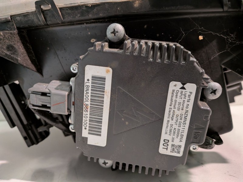 Recambio de faro izquierdo para nissan x-trail (t30) yd22 referencia OEM IAM   