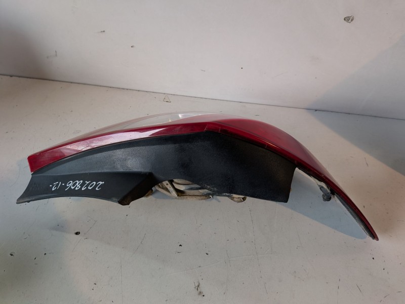 Recambio de piloto trasero izquierdo para opel corsa d z14xep referencia OEM IAM   