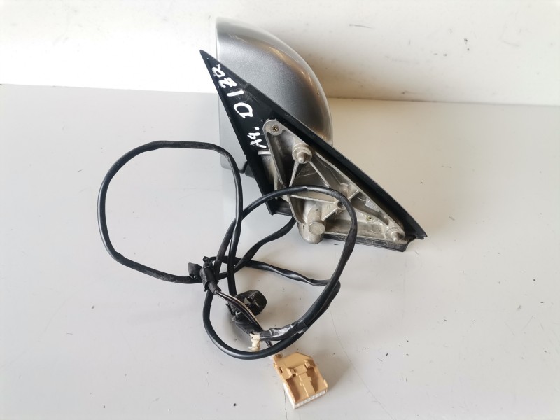 Recambio de retrovisor izquierdo para audi a4 berlina (8e) avf referencia OEM IAM   