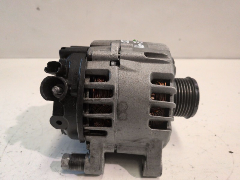 Recambio de alternador para citroen jumpy rhx referencia OEM IAM TG15C118  