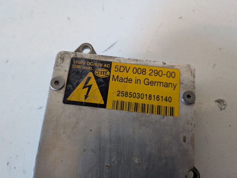 Recambio de centralita faros xenon para bmw serie 3 berlina (e46) 204d1 referencia OEM IAM 5DV00829000  
