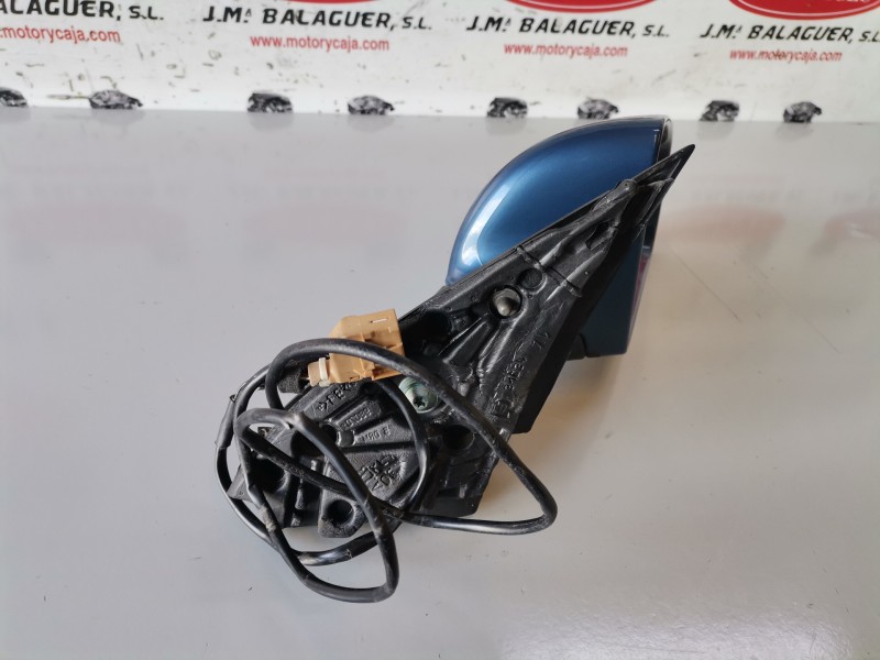 Recambio de retrovisor derecho para audi a4 avant (8e) bfc referencia OEM IAM   