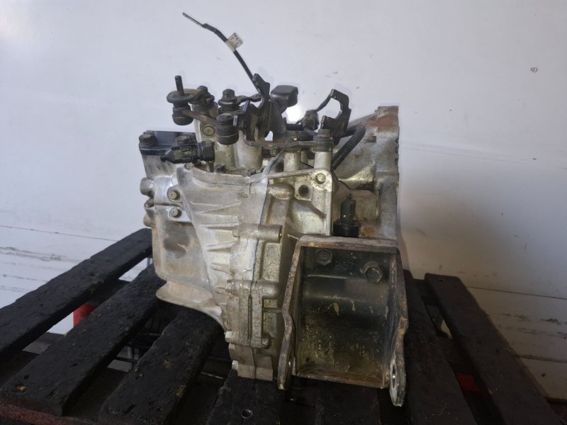 Recambio de caja cambios para hyundai sonata (nf) d4ea referencia OEM IAM   