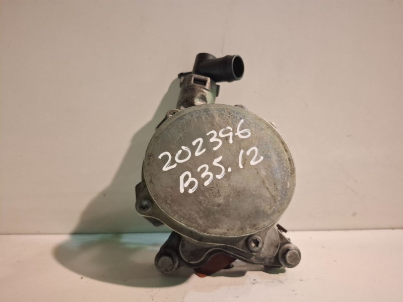 Recambio de depresor freno / bomba vacio para fiat talento furgón (296) r9m452 referencia OEM IAM 146503760R  