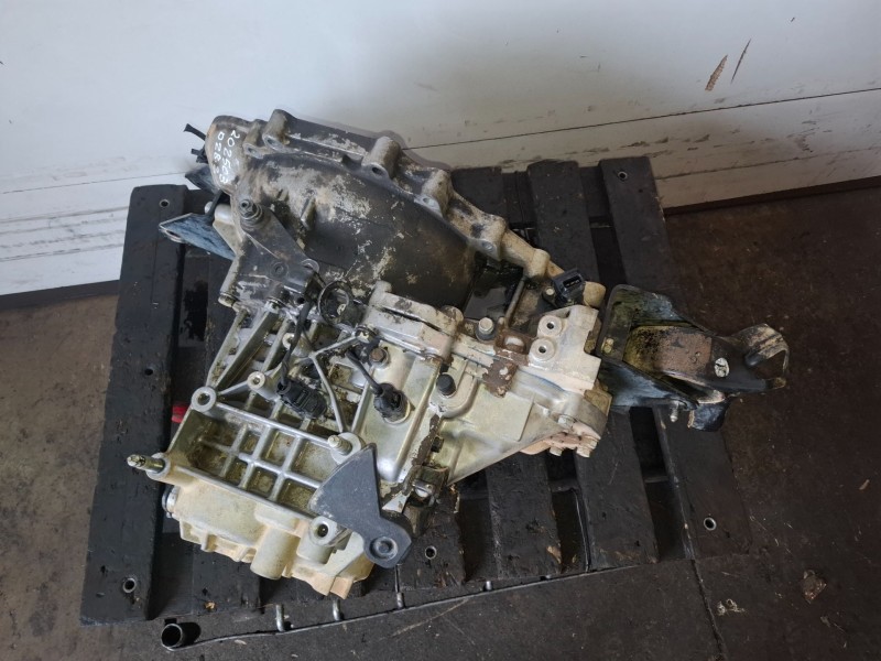 Recambio de caja cambios para kia carens (un) d4eaw referencia OEM IAM   