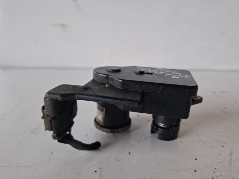 Recambio de caja mariposa para kia carens (un) d4eaw referencia OEM IAM 2838127450  