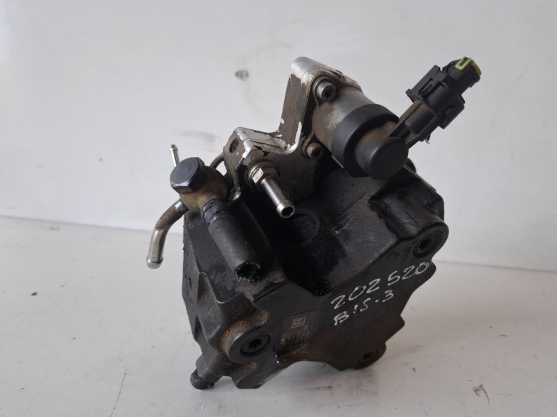 Recambio de bomba inyeccion para kia carens (un) d4eaw referencia OEM IAM 0445010121  